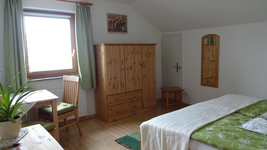 Ferienwohnungen Klammsteiner Lienz Δωμάτιο φωτογραφία